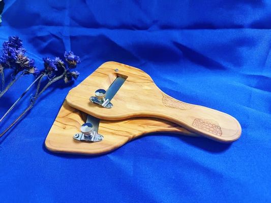 गुणवत्ता  New style truffle slicer Olive wood with customized logo 220x110x8mm कारखाना