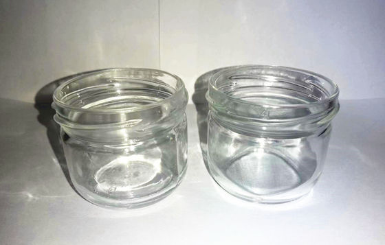उच्च पारदर्शी कैवियार ग्लास जार मानक 120ml धातु ढक्कन के साथ